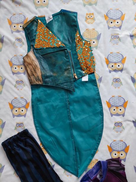 Kostým disney z následníkov uma veľ.116,