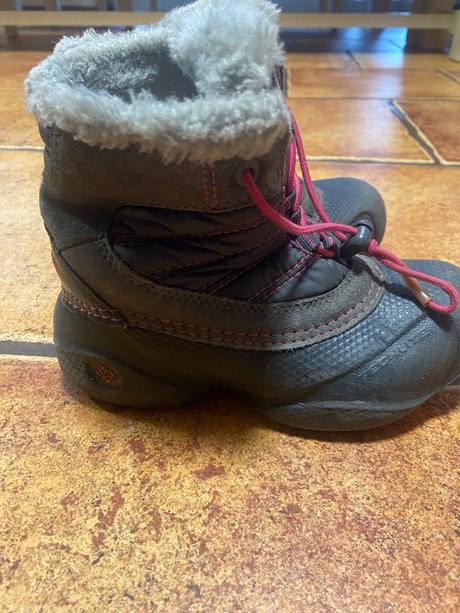 Teplucke columbia, columbia,28