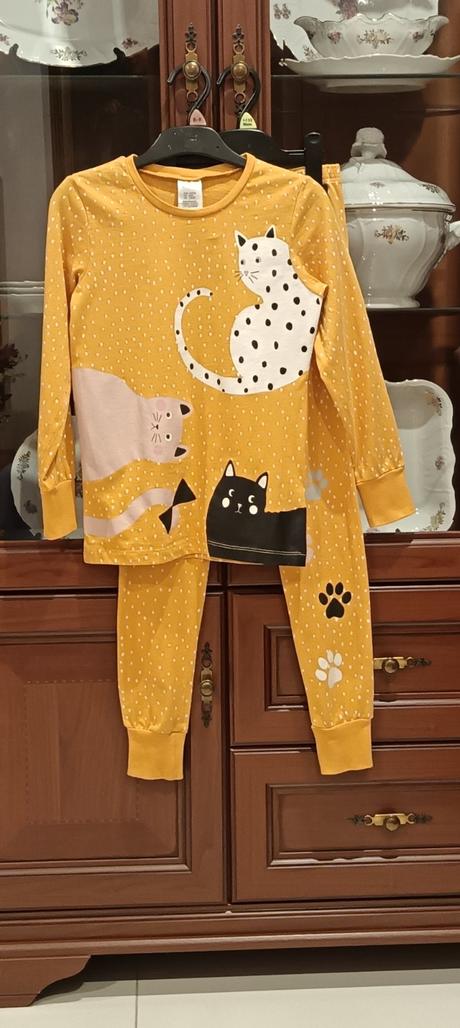 Pyžamko lindex 122/128, lindex,128