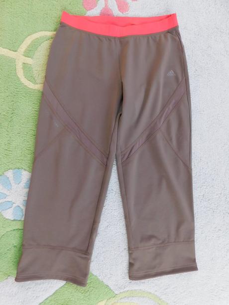Predám športové legíny adidas veľ. 38-40, adidas,38