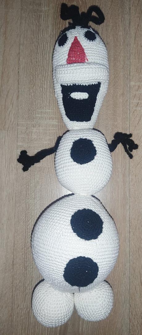 Háčkovaný škriatok olaf, 