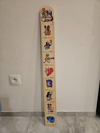 Detsky drevený meter na stenu,
