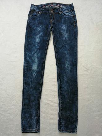 Pekné pohodlné rifle s elasténom, 38