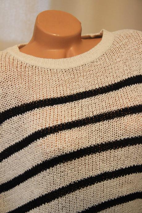 Bielo čierny pletený sveter, m/l, m