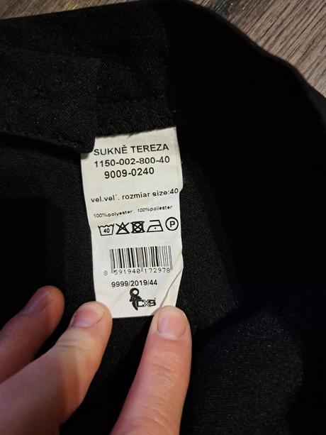 Čierna sukna na prax casničky, 40