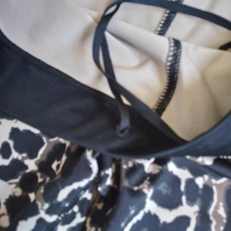 Športové legíny, 44