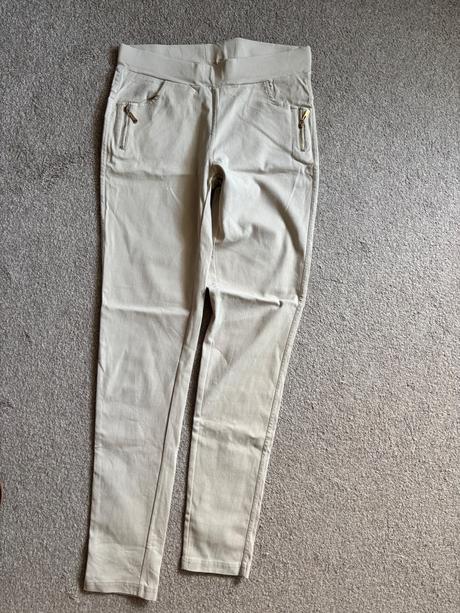 Béžové elasticke nohavice, l