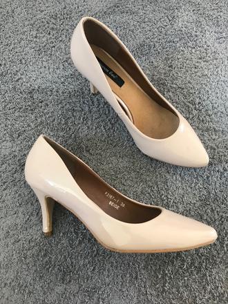 Bezove lodicky v.38, 38