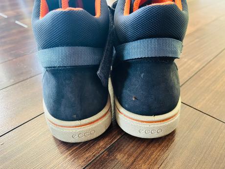 Ecco topanky, ecco,37