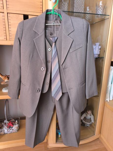 Chlapčenský oblek veľkosť 140, 140