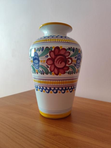 Vaza 1 s uzkym hrdlom 26 cm vysoka, osobny odber, 