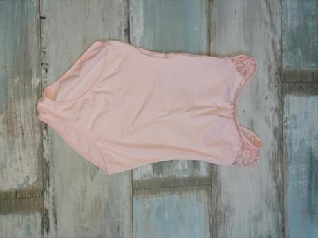 Baletny ubor na 6-8 rokov, 128