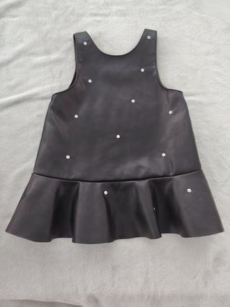 Čierne koženkové šaty zara, zara,92