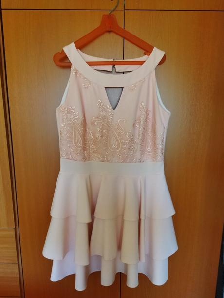 Spoločenské šaty, 40