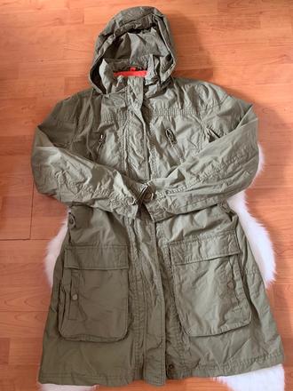 Vojenskyzelený tenký kabátik, m