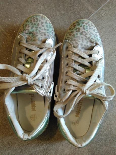 Lesklé leo strieborné tenisky, pepperts,35