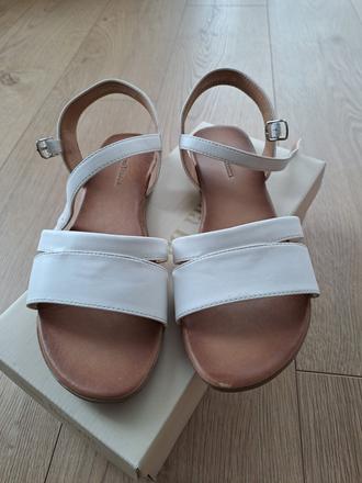 Sandálky, clara barson,39