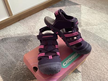 Športové sandále, 34