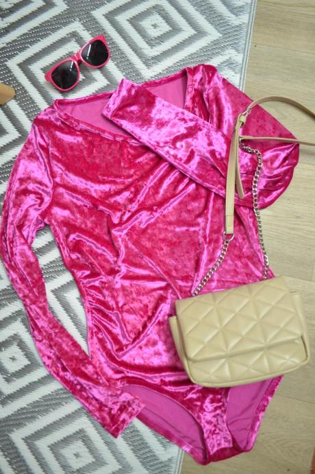 Elastické sexi body zamatové najtrendy s/m, m