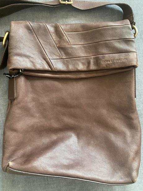 Kožená kabelka tiger of sweden, 