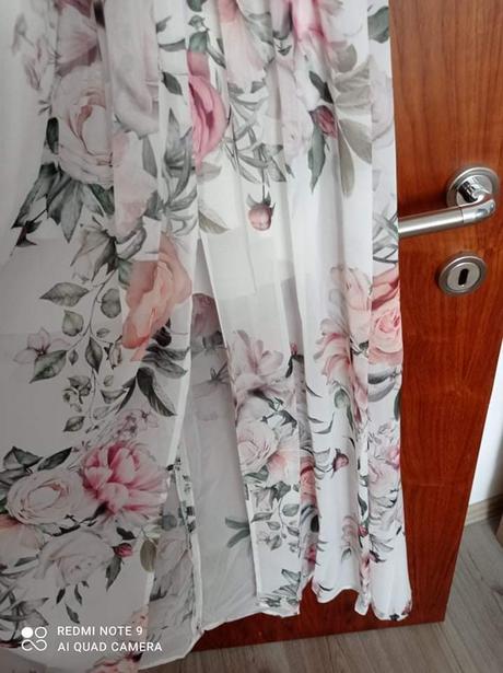 Spoločenské šaty, 42