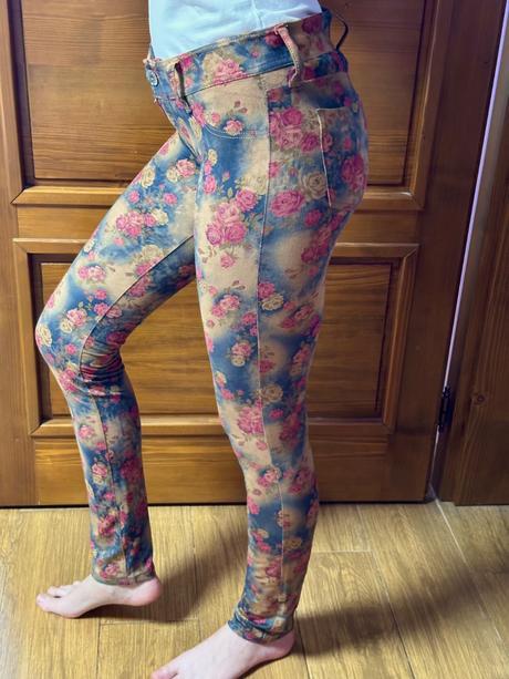 Elastické nohavice s kvetinovým vzorom, s