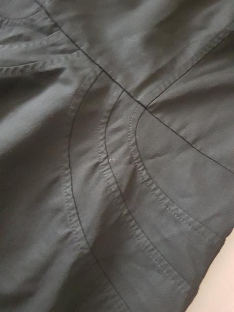 Nádherné šaty escada, č.s/m, s