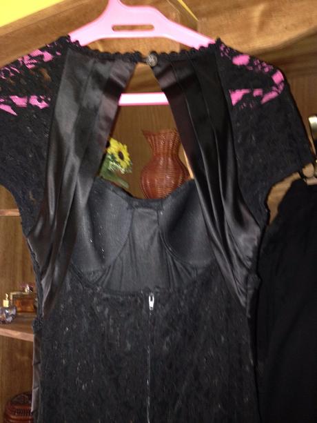 Luxusné elegantné šaty, s