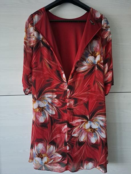 Spoločenské šaty, 48