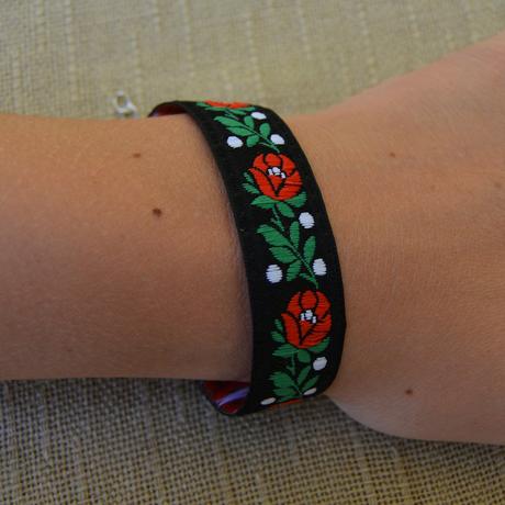 Folklórny, ľudový náramok, vyšívaný, unisex, 
