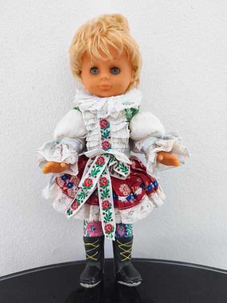 Bábika v kroji 35 cm, 
