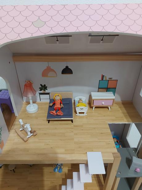 Domček pre bábiky, 