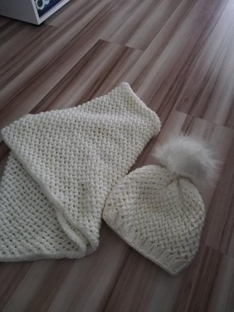 Čiapka so salom grátis adidas, 128