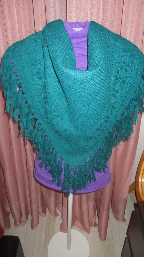 Smaragdový šal strapcový na štýl šatky, 