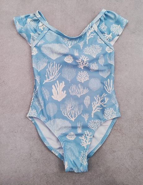 Dievčenské plavky, 86