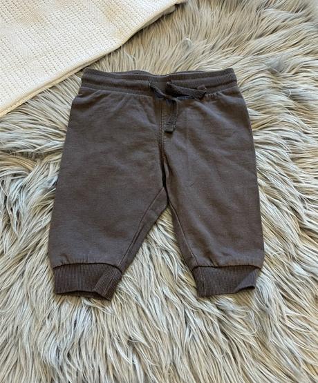 Chlapčenské tepláky sivé h&m (62), h&m,62