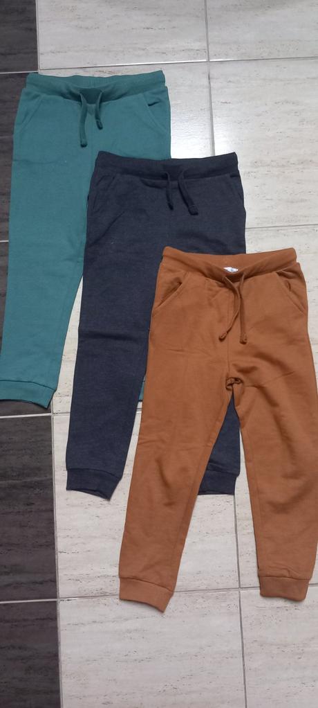 Tepláky, sinsay,116