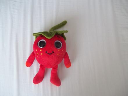 Plyšová hračka - vitaman - jahoda, 