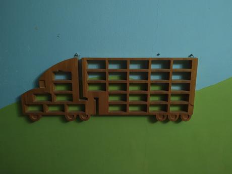 Polička na hot wheels autíčka, 