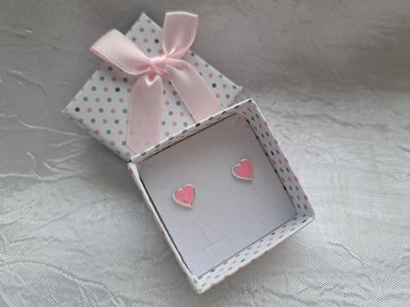 Strieborné puzetové náušnice srdiečka,