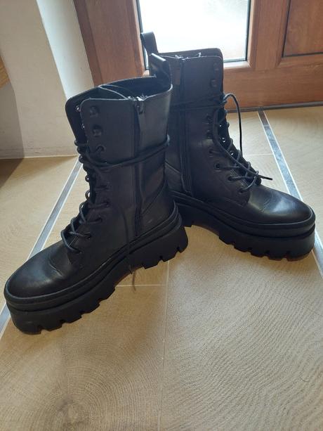 Workery stradivarius, stradivarius,38