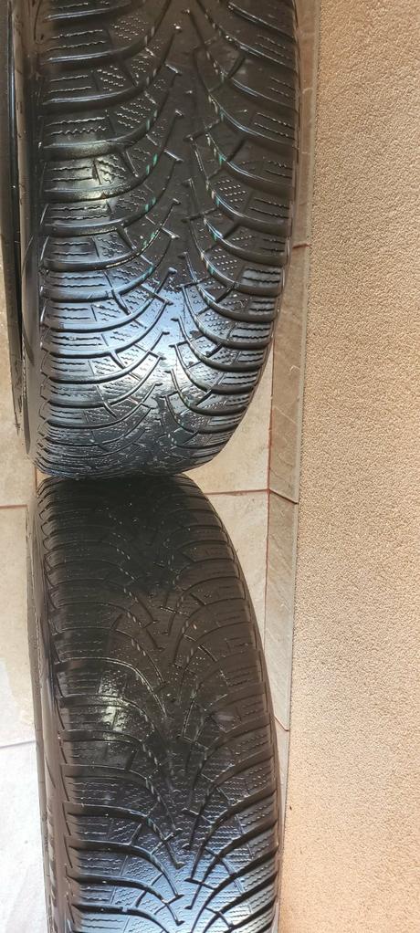 Predám 2ks zimné pneumatiky goodyear 205/55/r16,