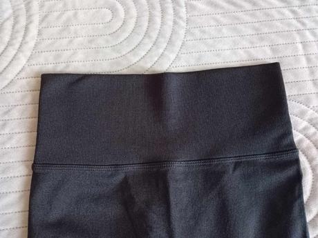 Dámske čierne push up legíny - veľkosť s, s