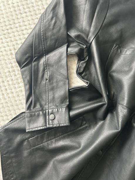 Koženková košeľa, house,m