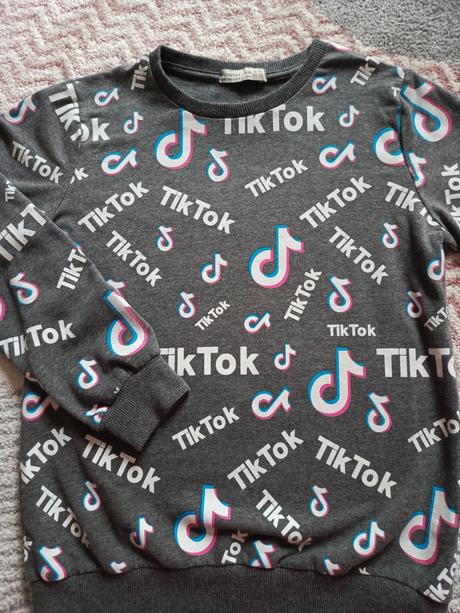 Mikina tiktok 140-146, 140