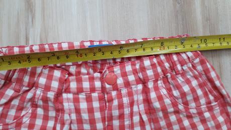 Ružovo-biele štvorčekované kraťasy, benetton,98