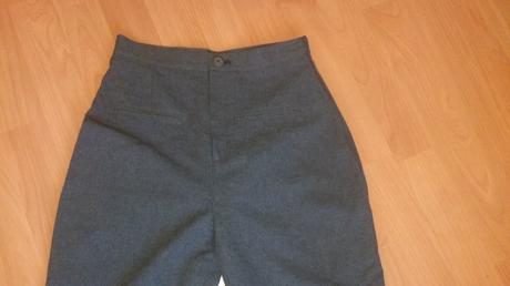 Sivé nohavice, veľkosť 36, benetton,36