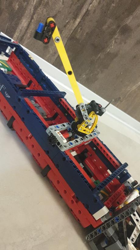 Lego technic 42064 námorná loď   top  stav, 