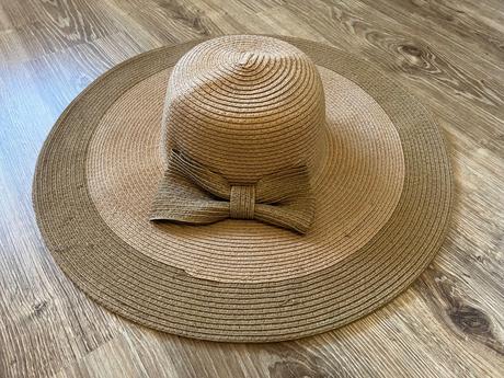 Letny slameny klobuk, s