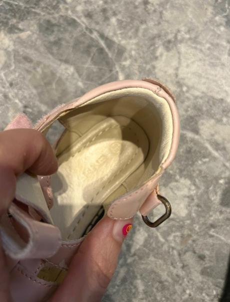 Sandále lakovky, en fant,22